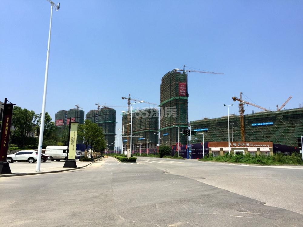 新城香悦澜南面在建楼栋实景图（8.5）