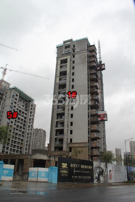 百翘香江1、5号楼施工实景图 2015.10摄