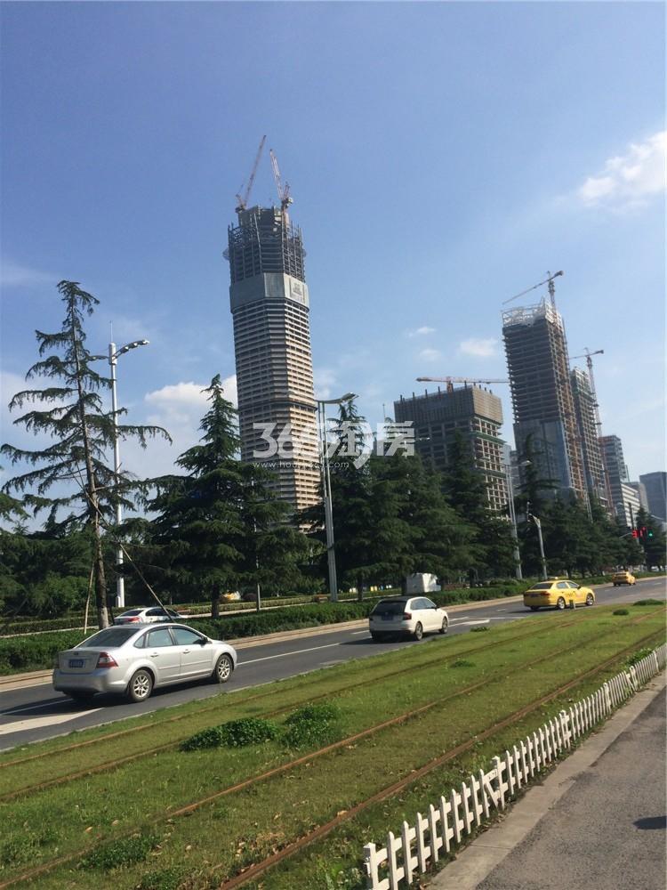 南京环球贸易广场附近建筑实景图